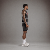 Camiseta sin mangas de malla para correr RAWS para hombre - Negro teñido / Rojo | Malla transpirable de alto rendimiento