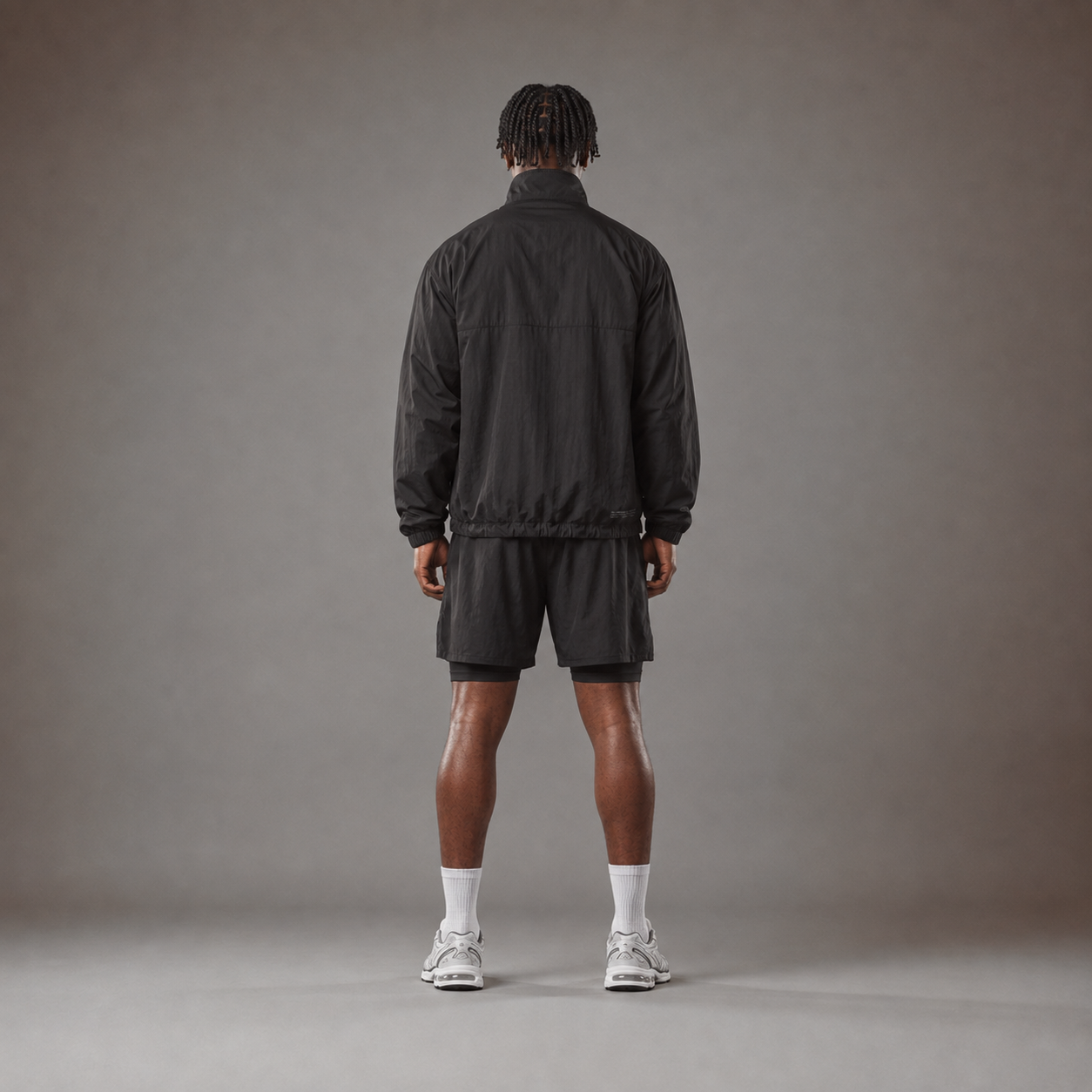 Chaqueta cortavientos de running Shell para hombre de RAWS - Negro / Rojo | Ligera, cortavientos y de alto rendimiento