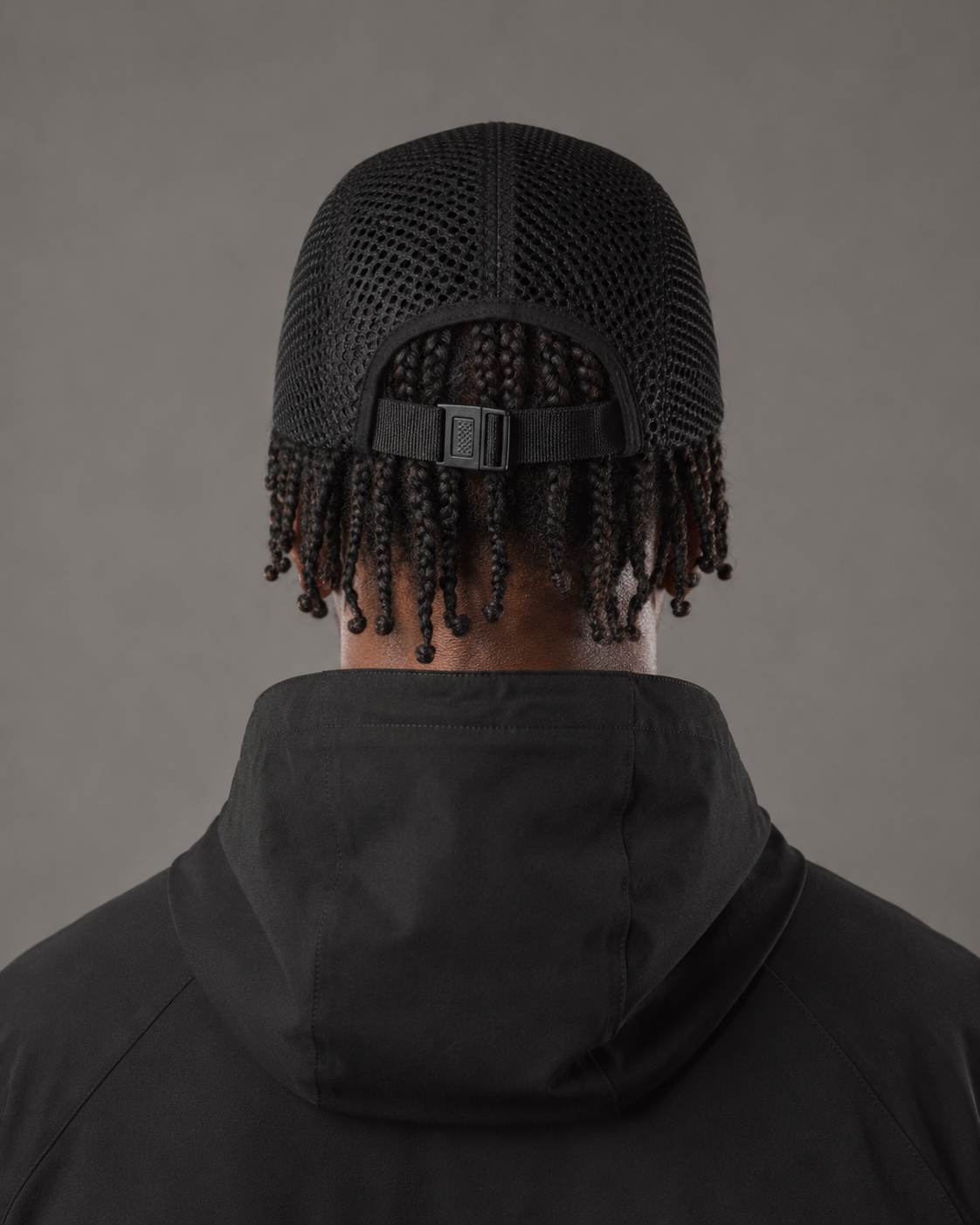 Gorra de running Ripstop de RAWS - Negro / Plata | Ropa deportiva de alto rendimiento para correr