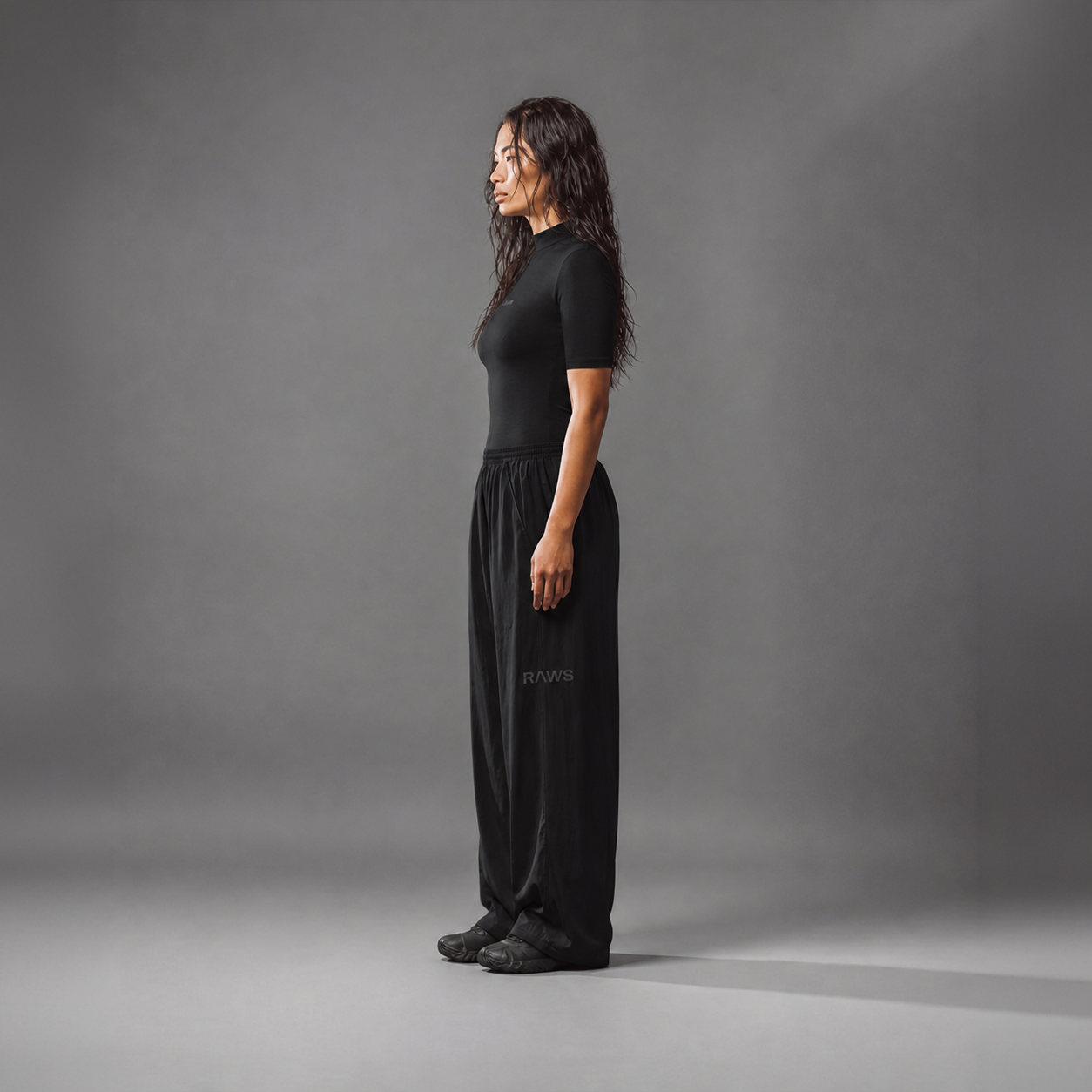RAWS Women's Short Sleeve T-Shirt - Black | Women's Performance Activewear