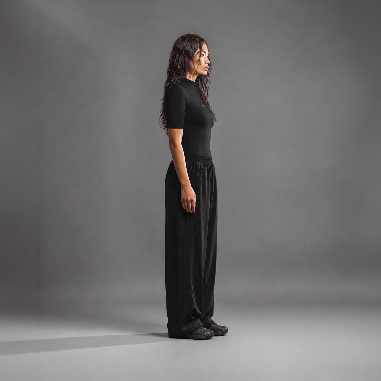 RAWS Women's Short Sleeve T-Shirt - Black | Women's Performance Activewear